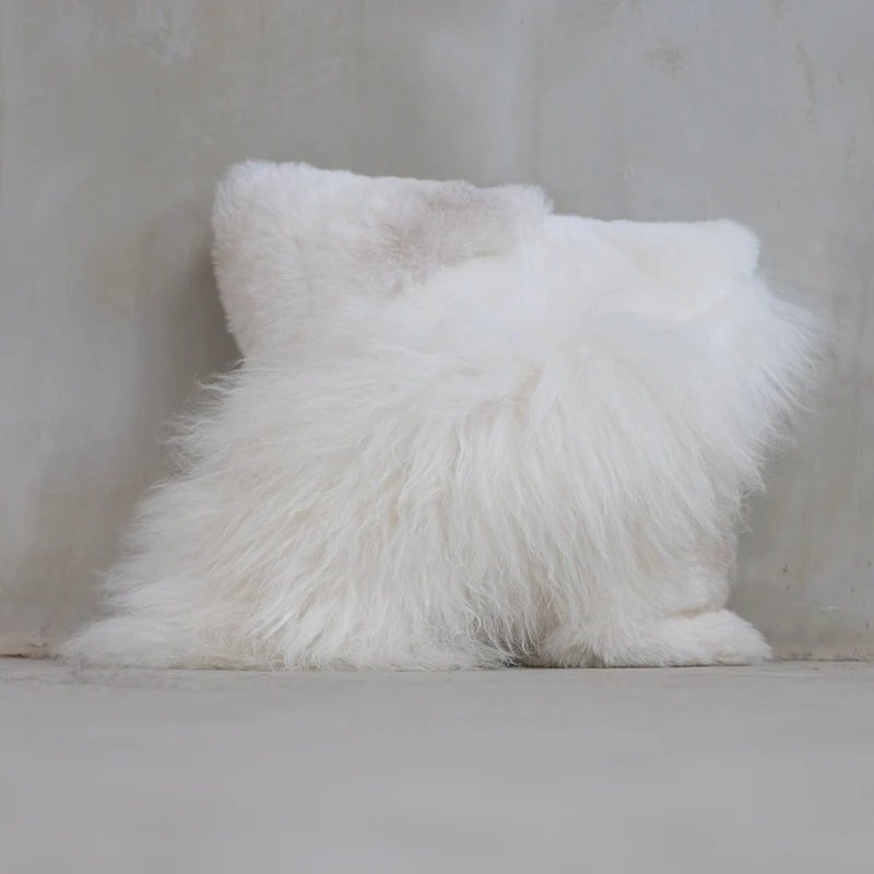 Coussin patchwork peau de mouton blanc