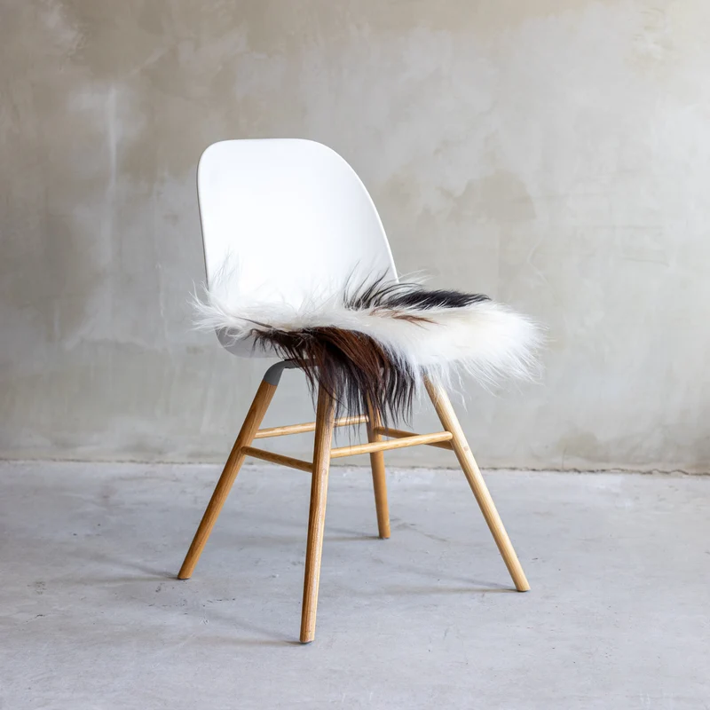 Coussin de chaise peau de mouton islandaise noir et blanc