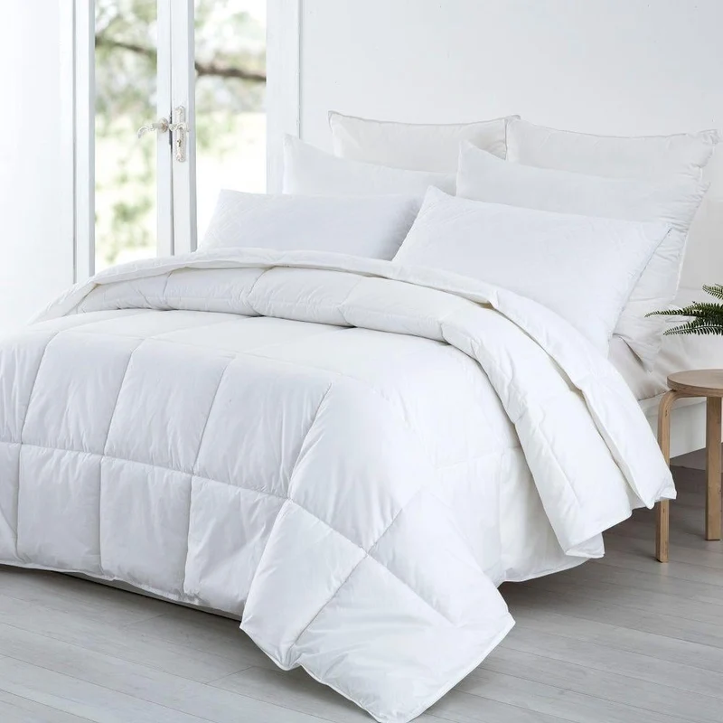 Couette chaude couleur 450 gr/m² - 100% Microfibre - Oeko Tex® - À partir de 10,00€ H.T /pc