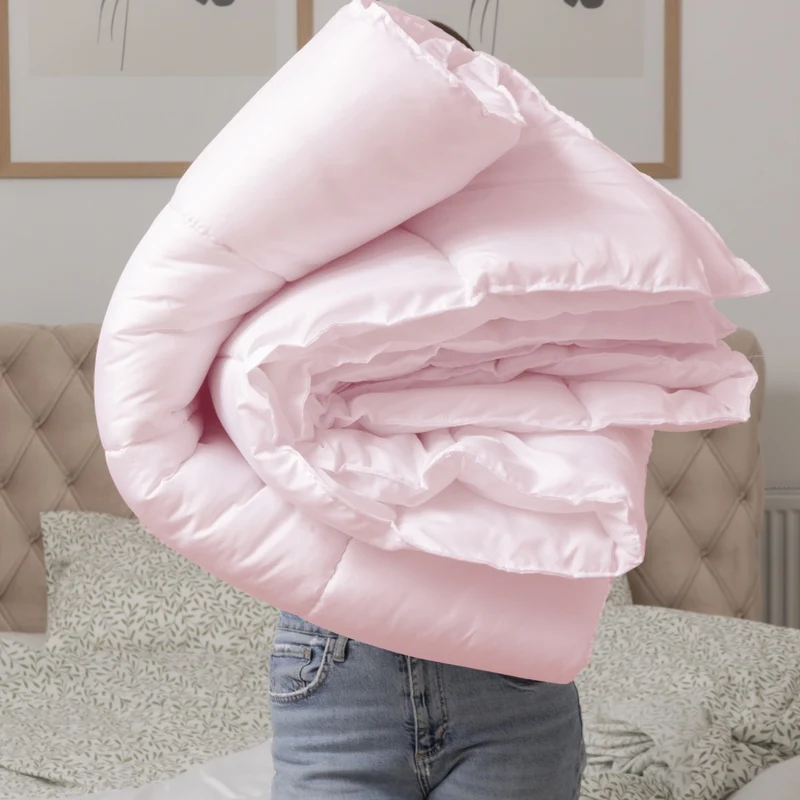 Couette chaude couleur 450 gr/m² - 100% Microfibre - Oeko Tex® - À partir de 10,00€ H.T /pc