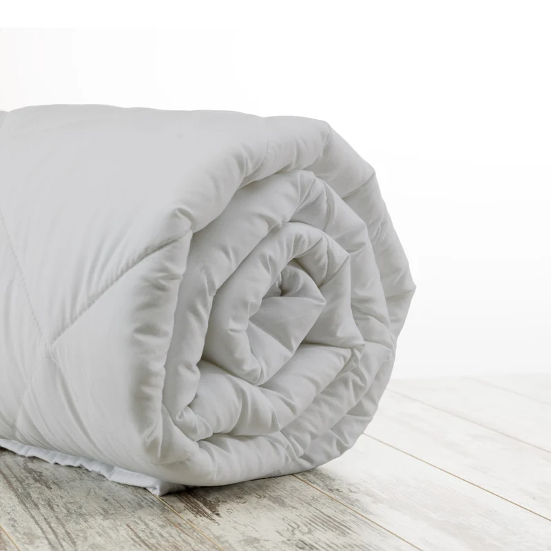 Couette chaude couleur 450 gr/m² - 100% Microfibre - Oeko Tex® - À partir de 10,00€ H.T /pc