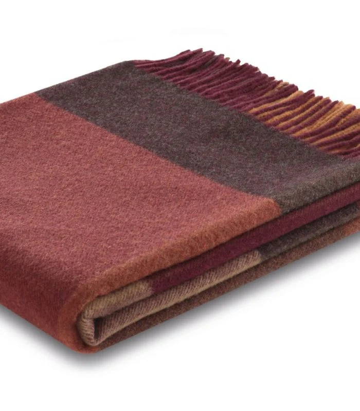 Plaid Cachemire et Laine Carreaux Rouge 130 X 170 cm - Collection VENICE