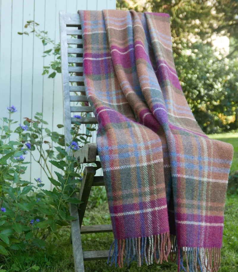 Plaid Pure Laine Ecossais Country Framboise 136 X 180 cm