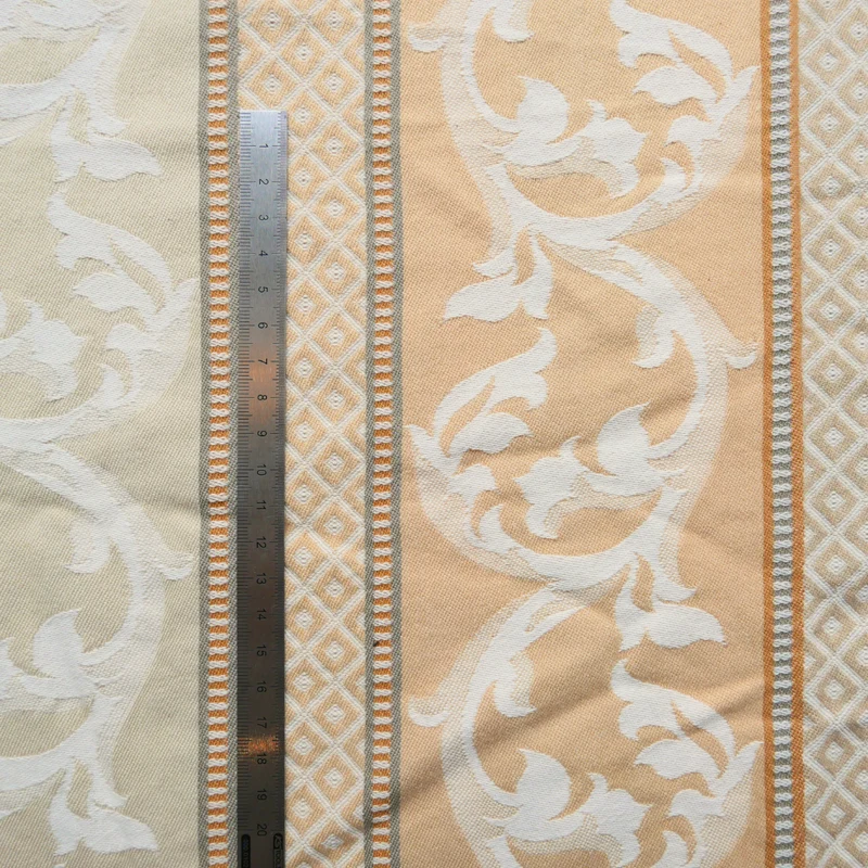 Tissu - Coton - Beige avec des motifs blancs - 75 cm *145 cm