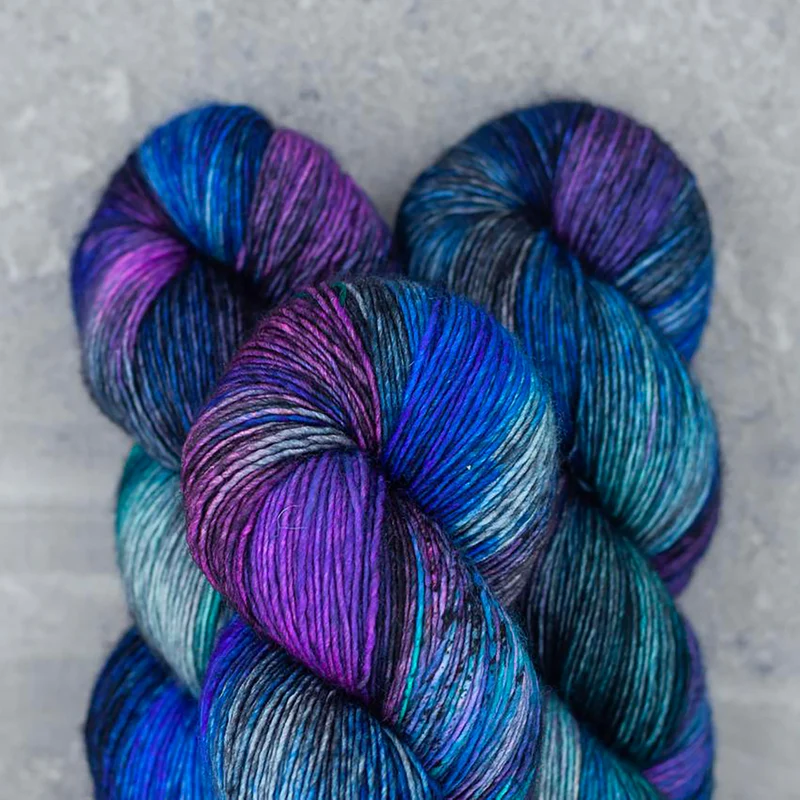 Twist Light - MadelineTosh