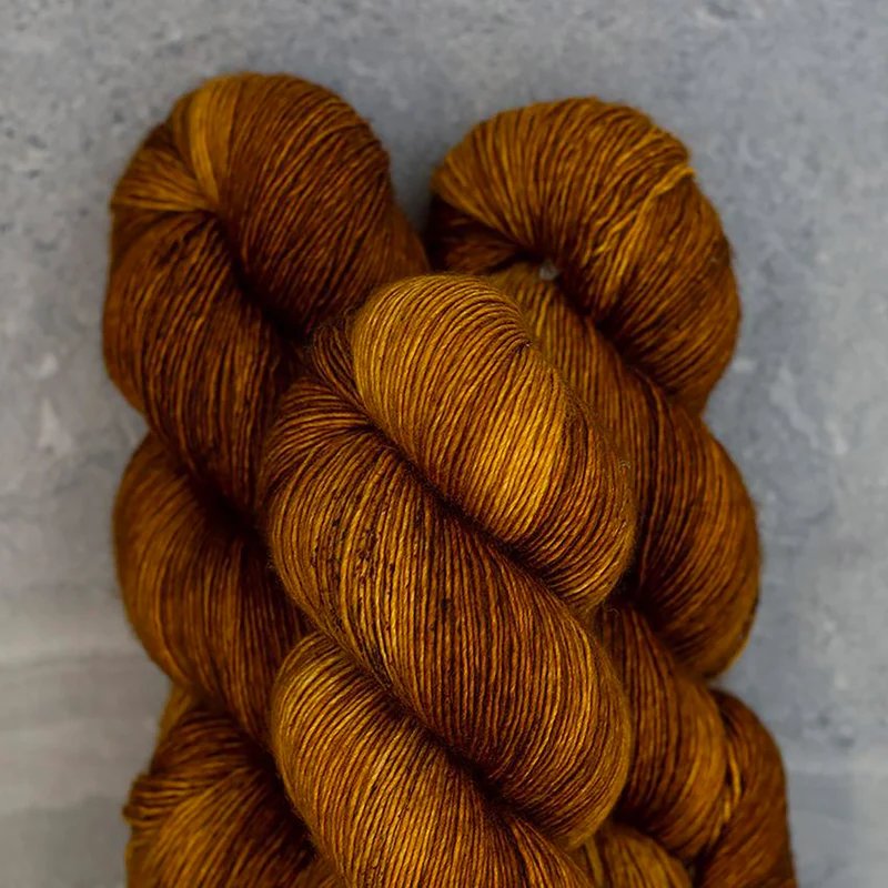 Twist Light - MadelineTosh