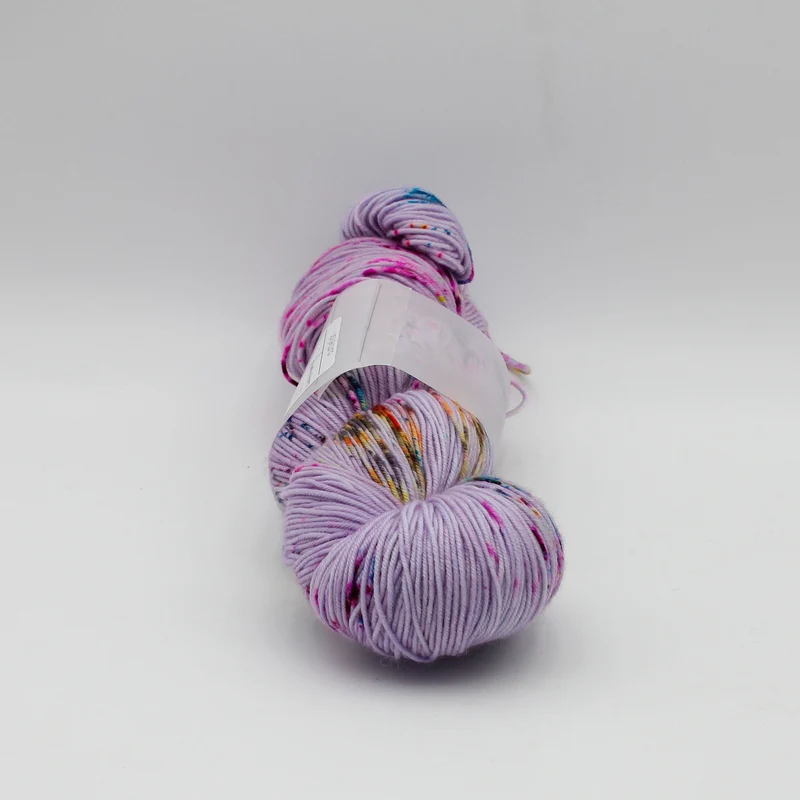 Dashing Fingering - Qing Fibre