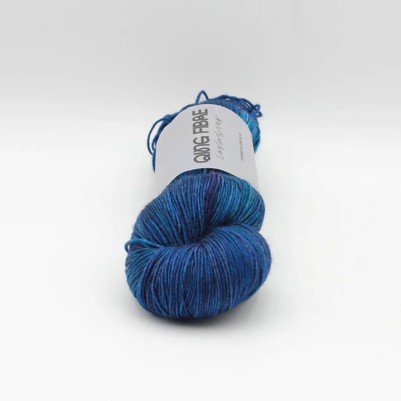 Dashing Fingering - Qing Fibre