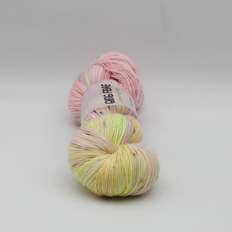 Dashing Fingering - Qing Fibre