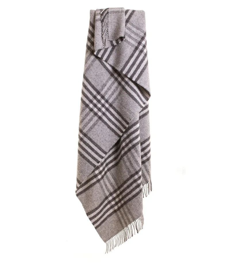 Plaid Laine Carreaux Gris 150 X 240cm - Collection Aspen