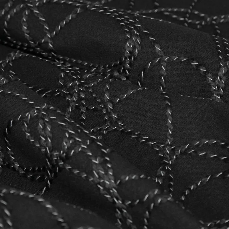 Tissu feutré texturé | Ornement en cordon en relief | Noir | Deadstock de designer