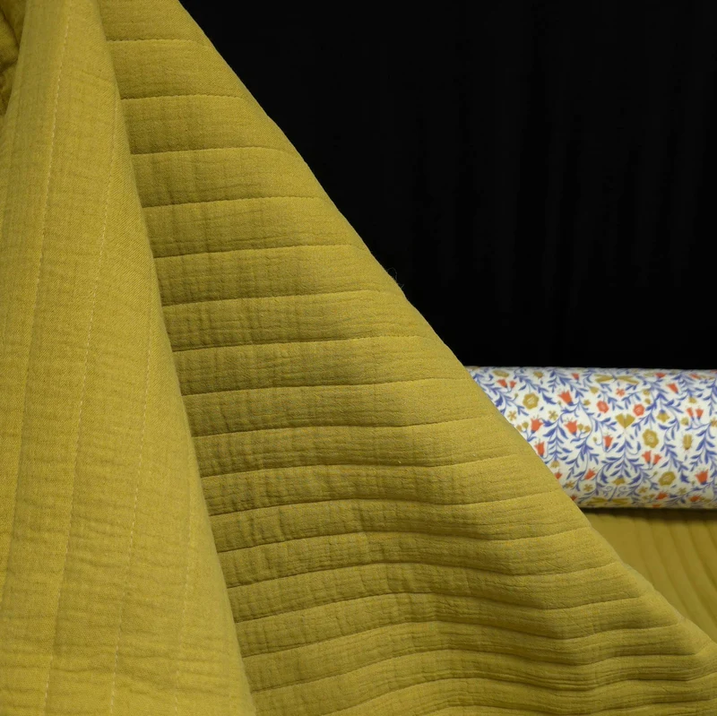Double gaze matelassée réversible | Motif scarabée | Écru & Chartreuse