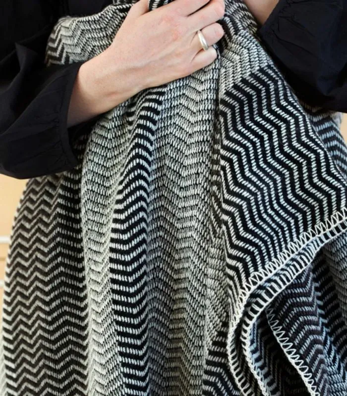 Plaid Pure Laine FRI Noir et Gris 150 X 200 cm