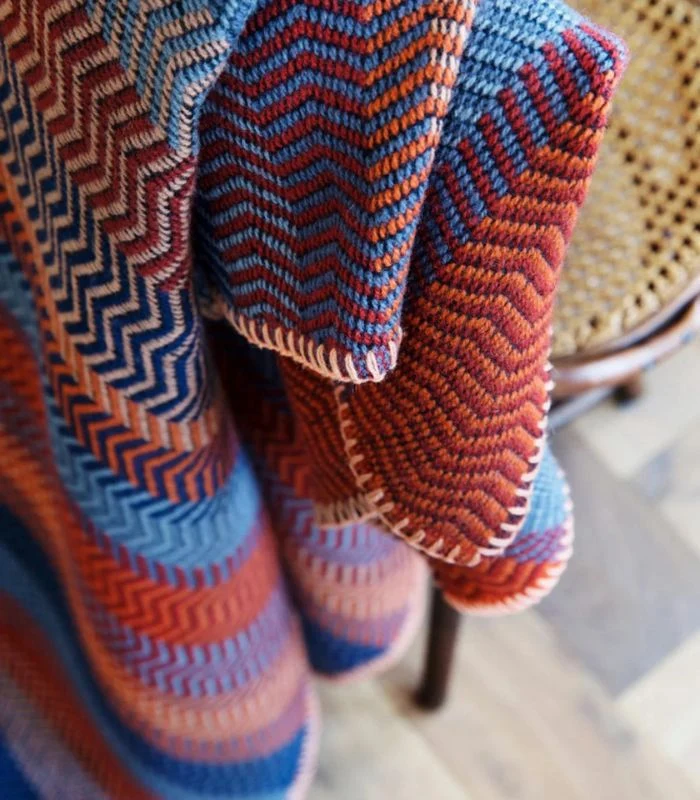 Plaid Pure Laine FRI Rouge et Bleu 150 X 200 cm