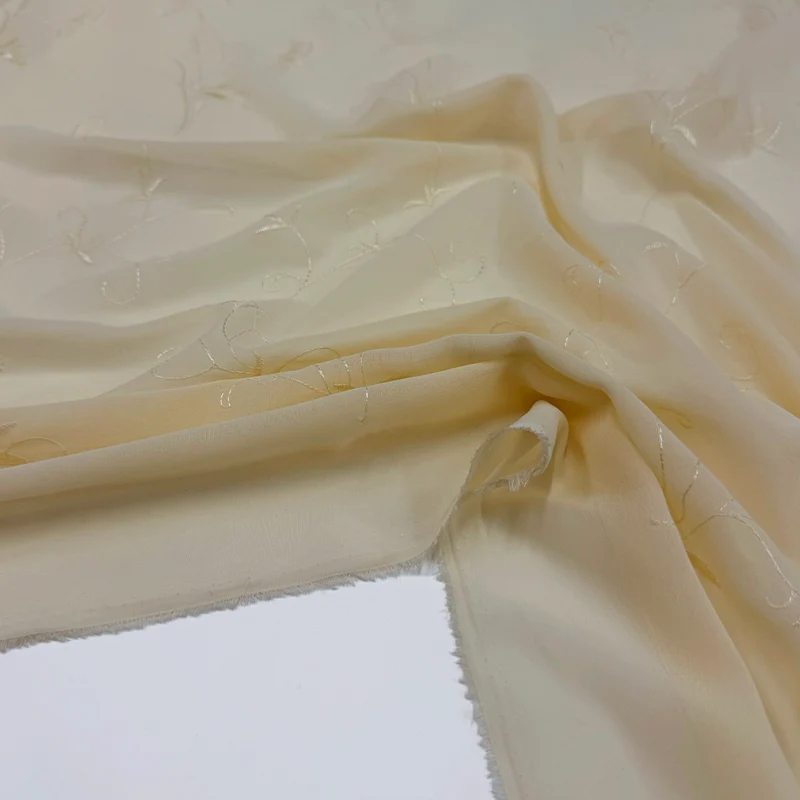 Tissu Crêpe Georgette Brodé - Orlana