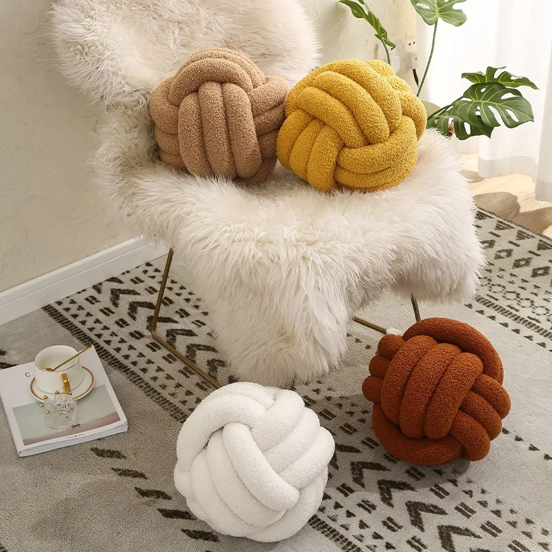Coussin boule blanc