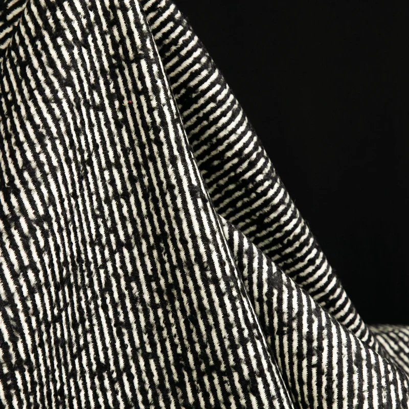 Tissu pour manteau 100 % laine | Rayures diagonales tissées teintes | Deadstock de designer
