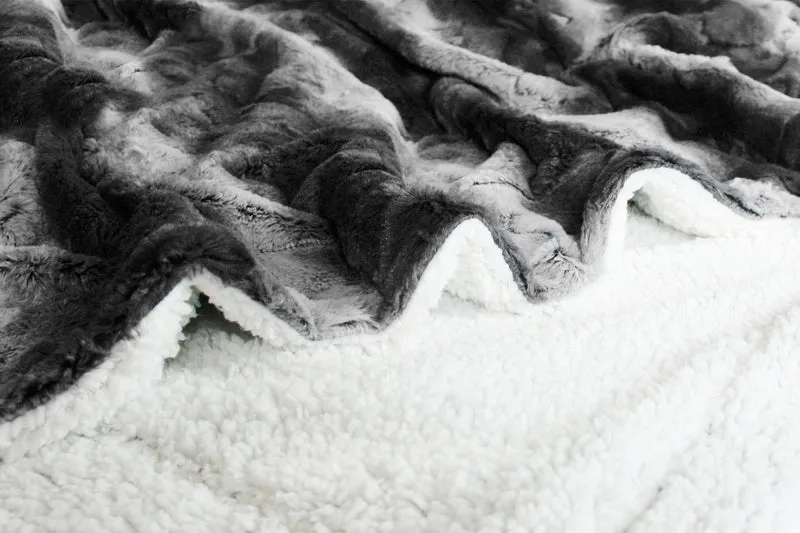 Couverture fausse fourrure