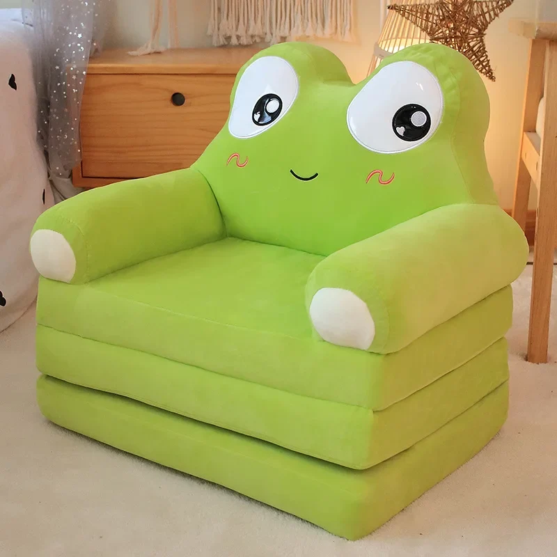 Coussin bébé assis peluche