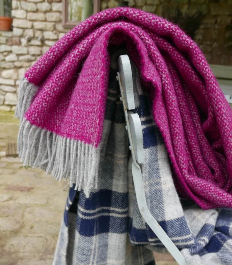 Plaid Laine Chevrons Violet et Gris 150 X 183 cm
