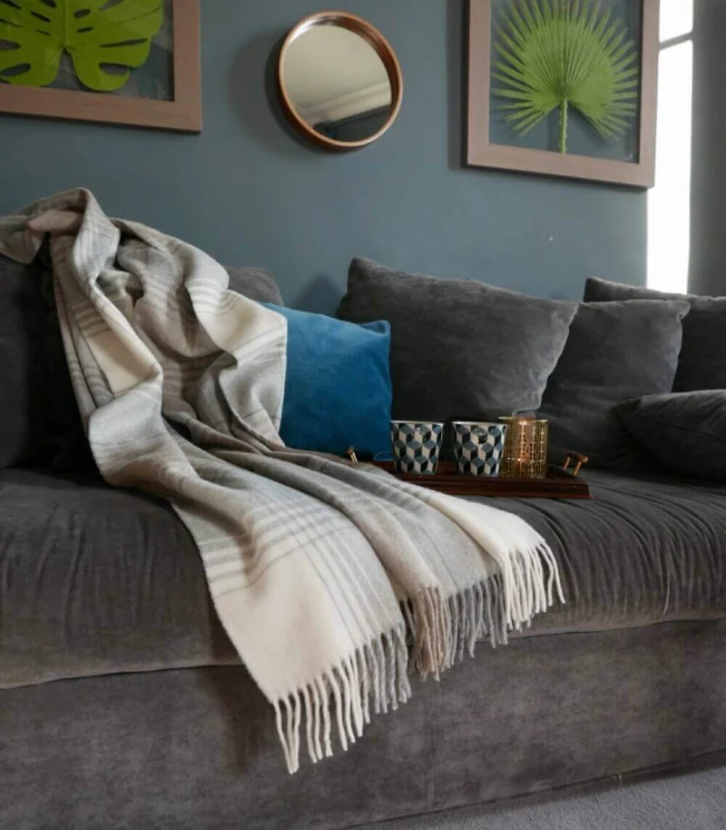 Plaid 100% Pure Laine Carreaux Beige - Collection CAPRI - Douceur et Qualité