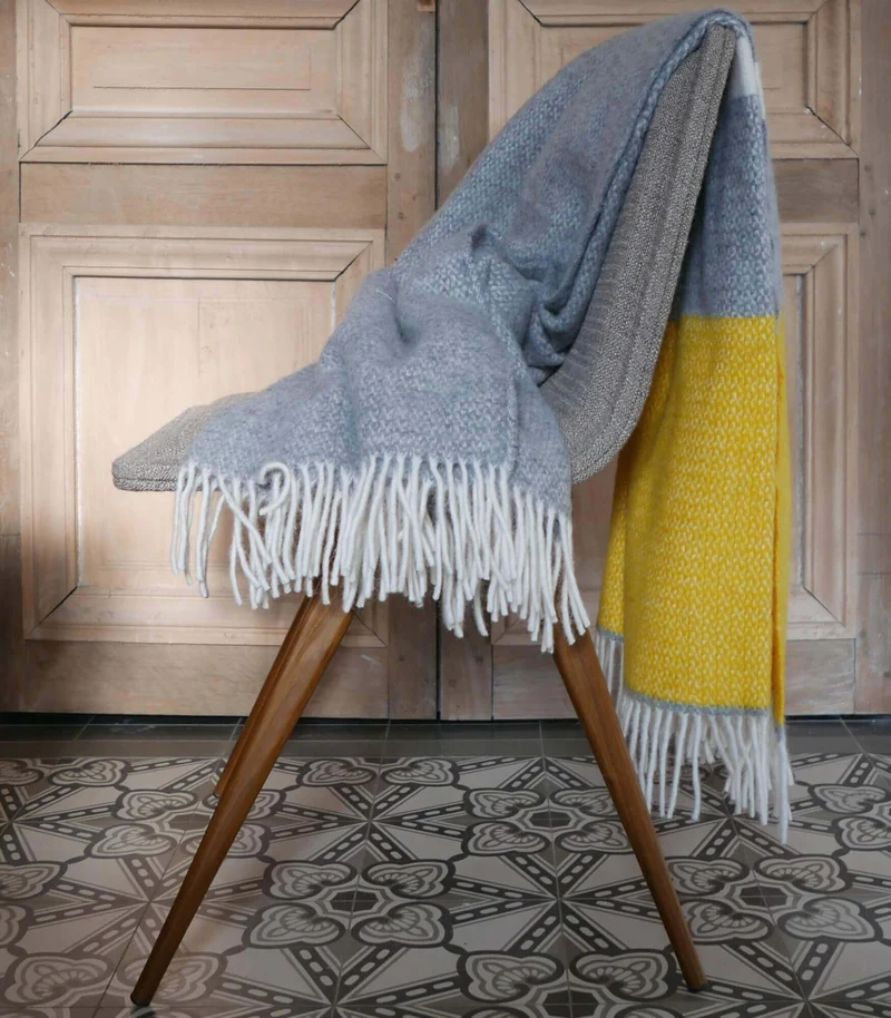 Plaid 100% Laine Jaune et Gris 150 X 183 cm
