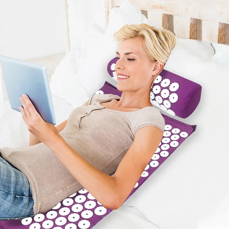Coussin massant shiatsu de couleur violette