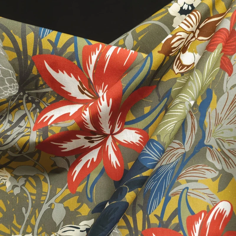 Tissu en coton biologique | Floral botanique tropical moutarde