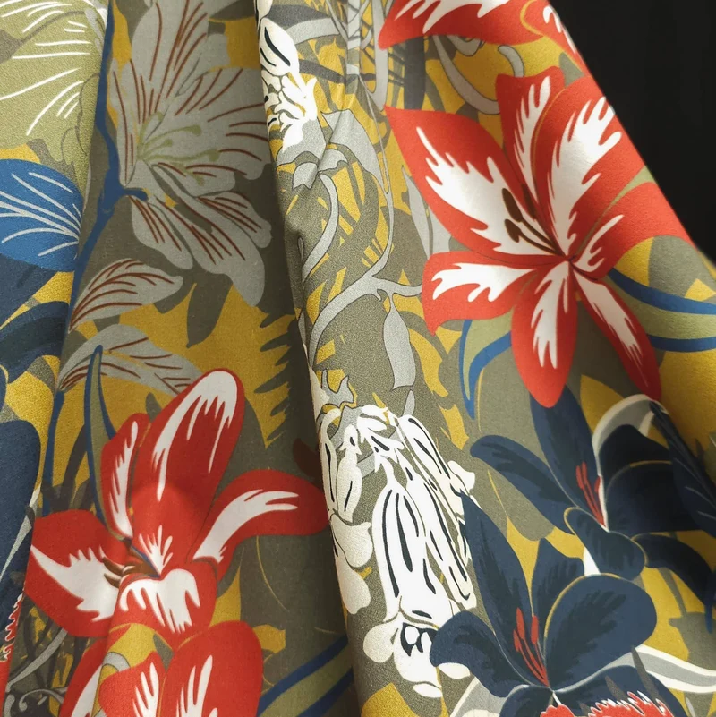 Tissu en coton biologique | Floral botanique tropical moutarde