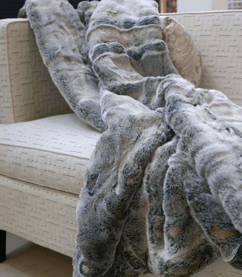 Plaid Fausse Fourrure Luxe Gris Yorkshire