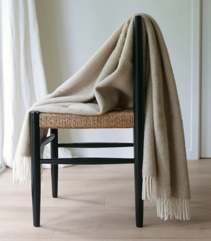 Plaid Laine Beehive Beige 150 X 183 cm