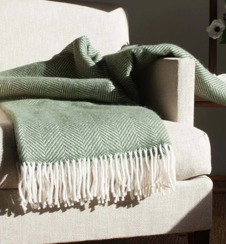 Plaid Laine Chevrons Vert Olive 150 X 183 cm