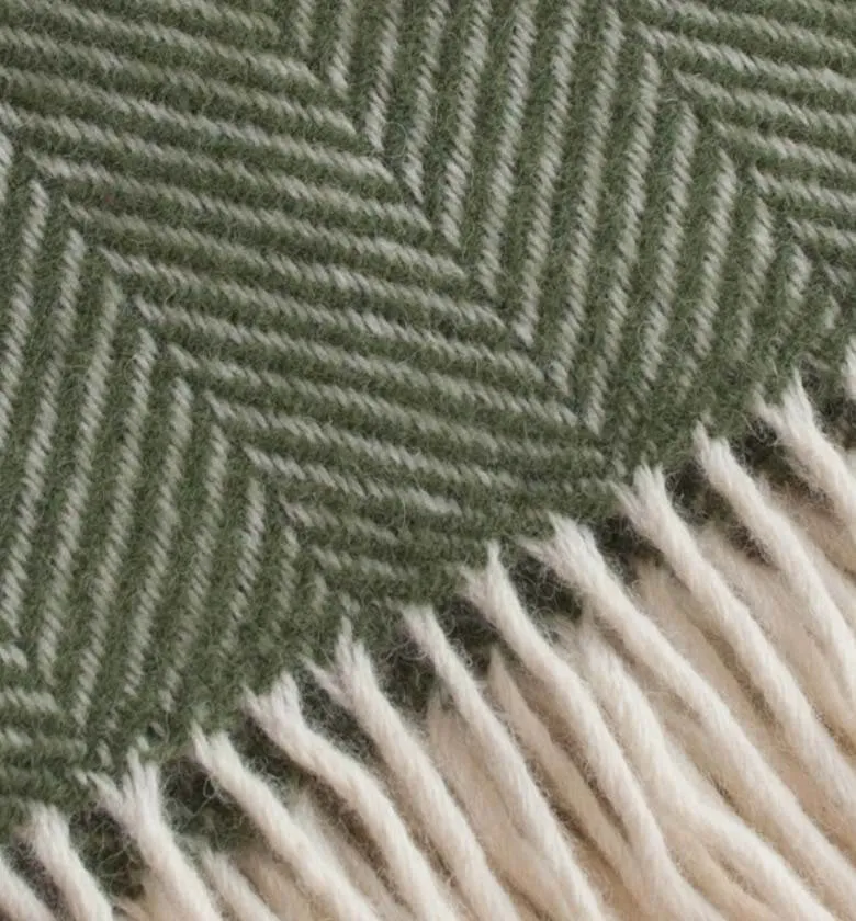 Plaid Laine Chevrons Vert Olive 150 X 183 cm