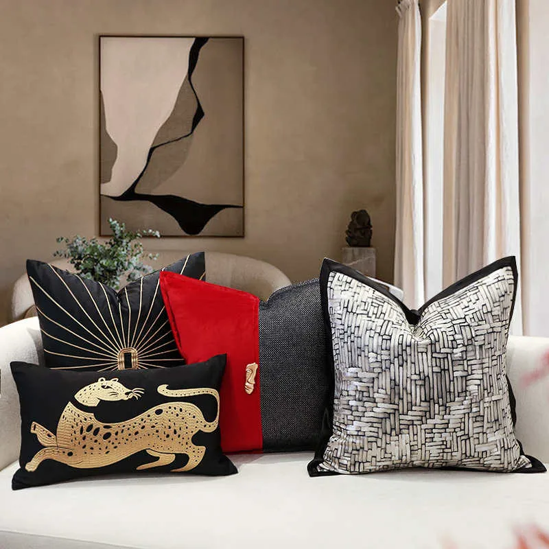 Lot de 4 Housses de Coussin Léopard Luxe