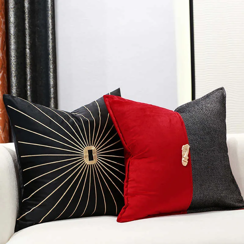 Lot de 4 Housses de Coussin Léopard Luxe