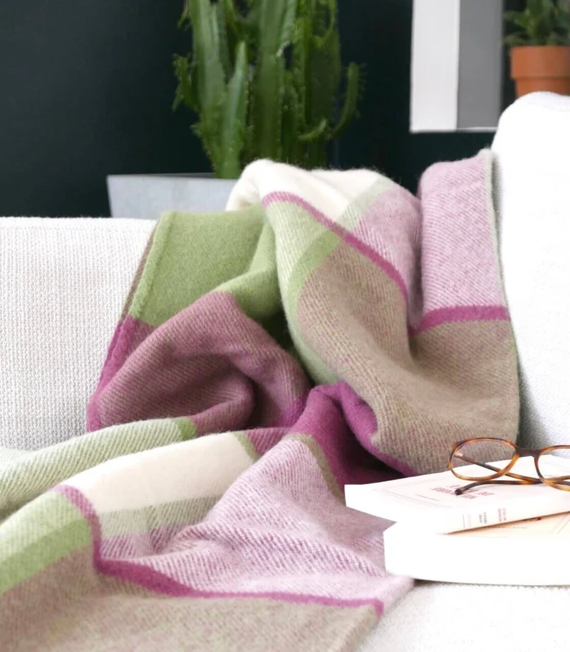 Plaid Laine Carreaux Framboise 150 X 183 cm