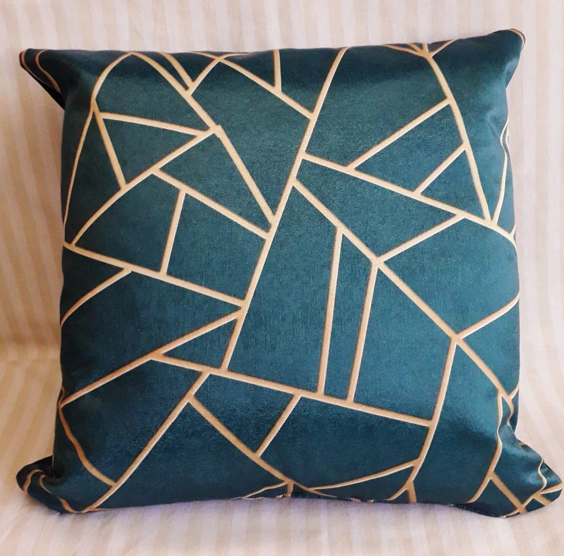 Geometric Stripes Bottle Green