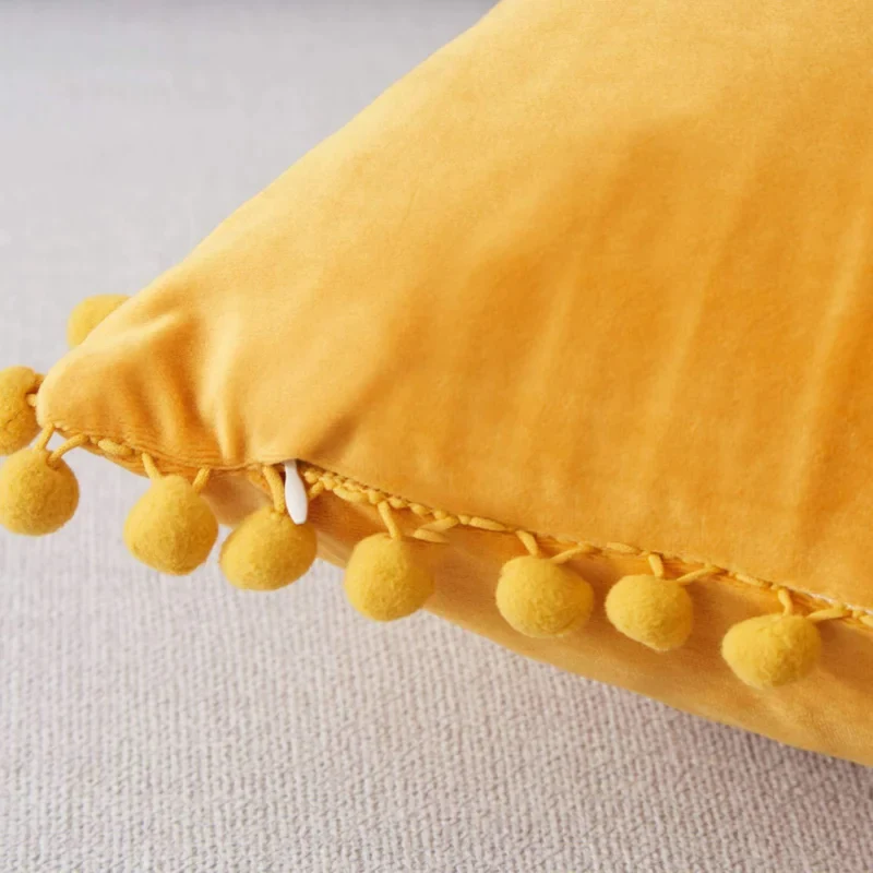 Coussin déco orange et carré de style moderne