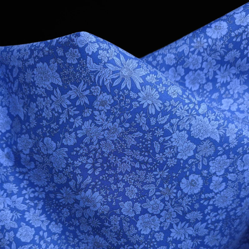 Liberty Fabrics Emily Belle Ultramarine | Coton pour courtepointe