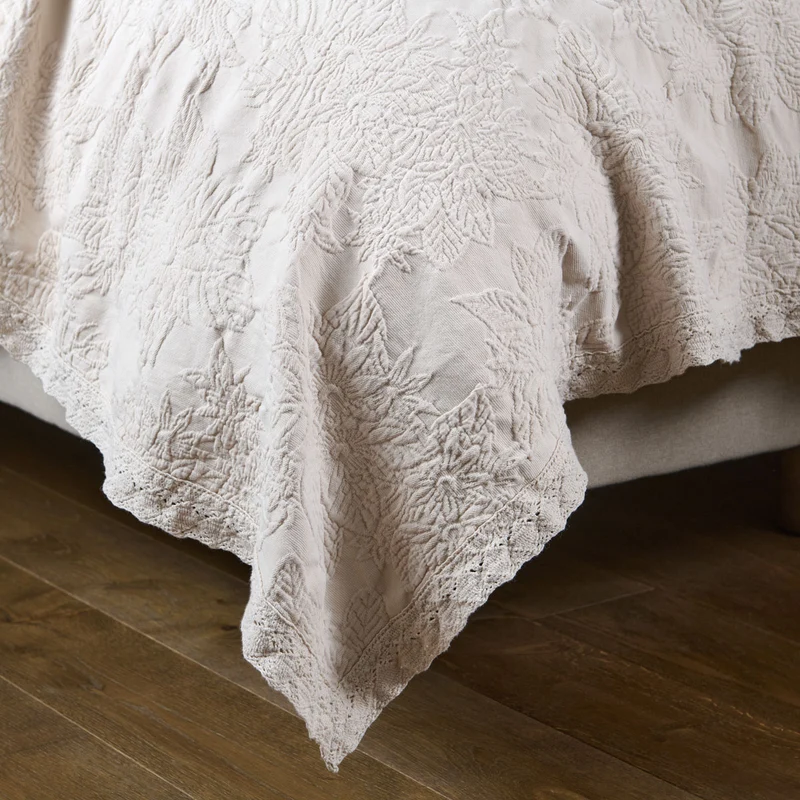 Couvre-lit Adèle - Coton piqué jacquard