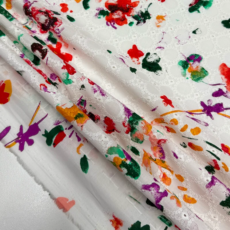 Tissu Brodé, Broderie Anglaise Coton - Fiorellino