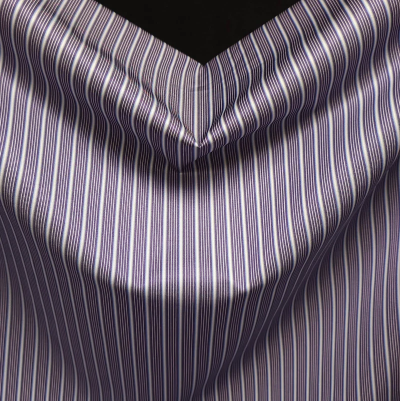 Tissu en coton tissé teint pour chemise, fabriqué en Italie | Rayures multiples mauves et bleues