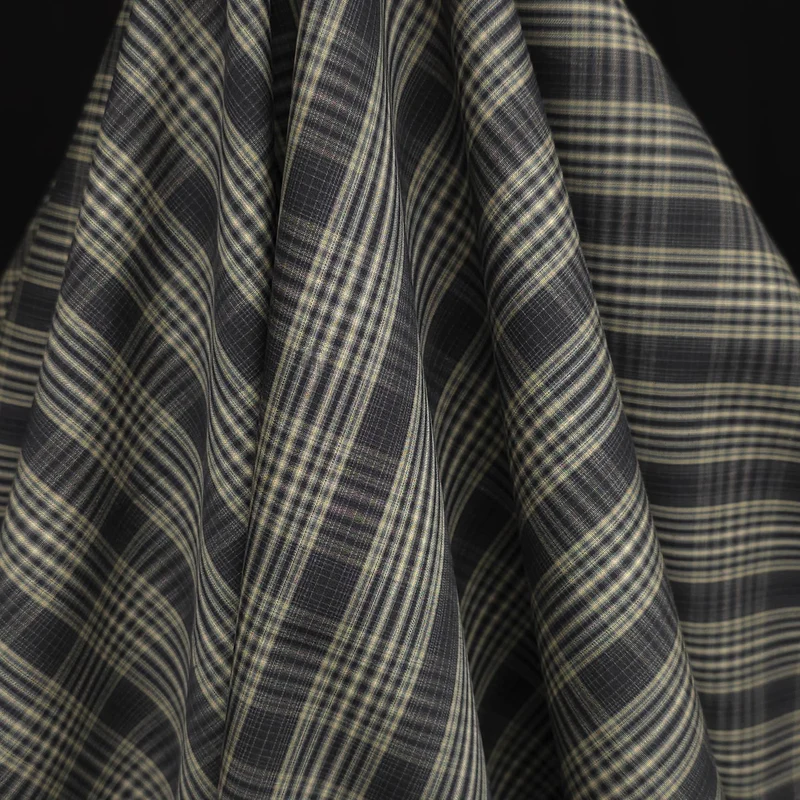 Tissu en coton tissé teint pour chemise | Fabriqué en Italie | Carreaux Noirs & Beiges