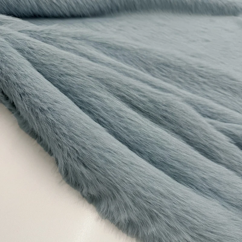 Tissu Fourrure Éco, Poils mi-longs - Fiocco