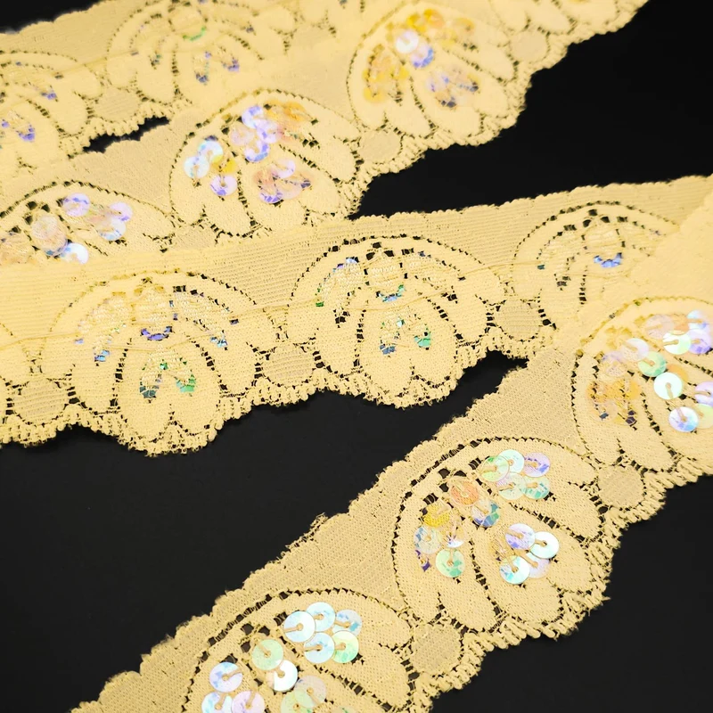 Galon de dentelle florale extensible à paillettes | Jaune pâle | 40 mm - 1 1/2'