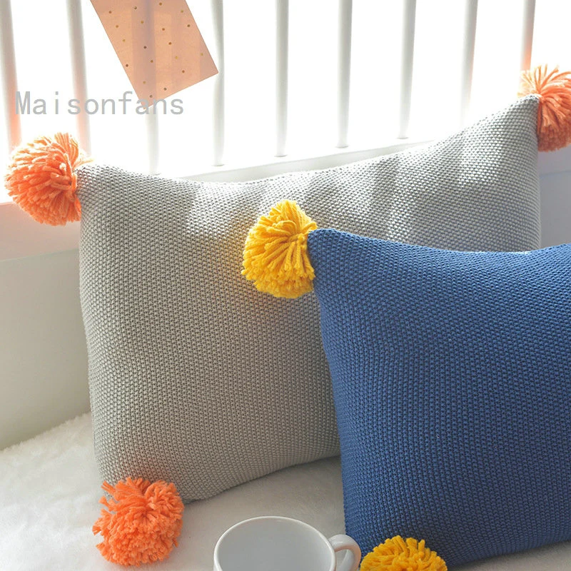Housse de Coussin en Coton à Pompons 35x50
