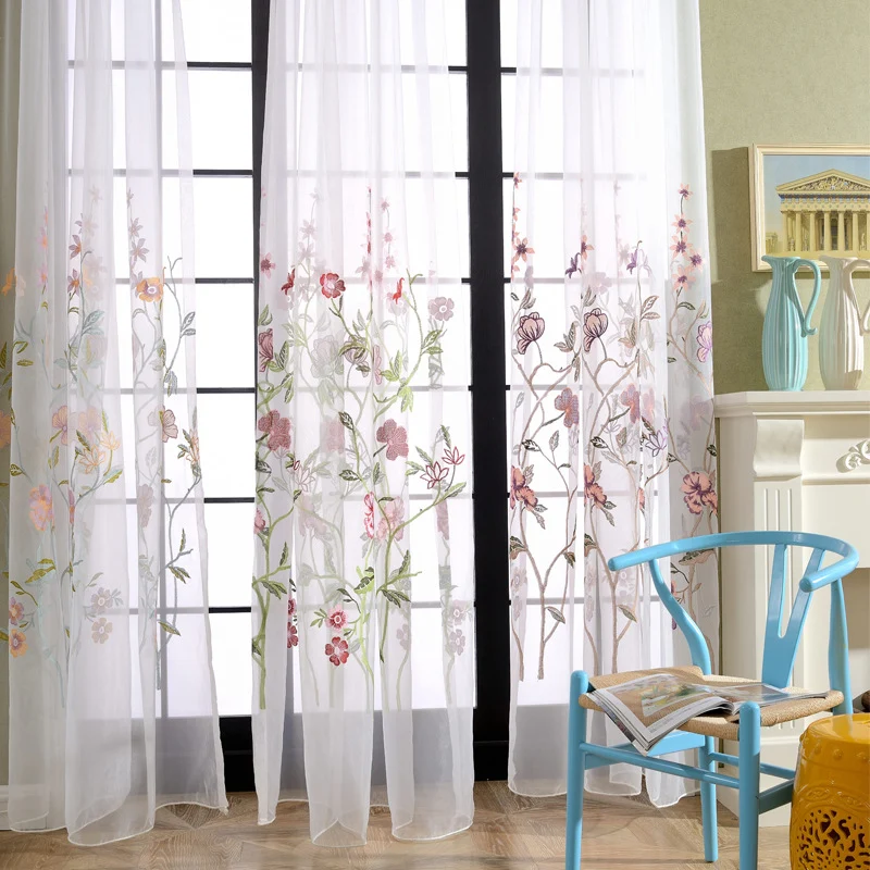 Voilage à œillets Brodé Fleur en Coton (135 x H240 cm) 3 modèles