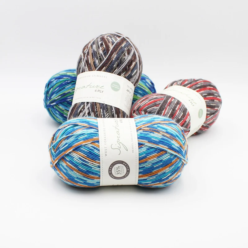 Signature 4-ply Country Birds ou Butterflies - West Yorkshire Spinners