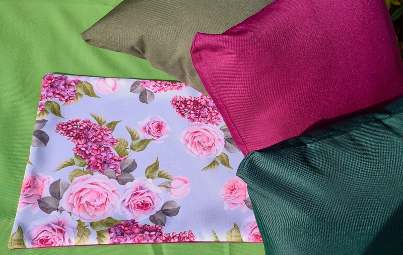 Roses Garden Table Set – Tablecloth, 2 Cushion Covers and Place mats | Perfect for Garden Parties, Weddings & Kids' Events