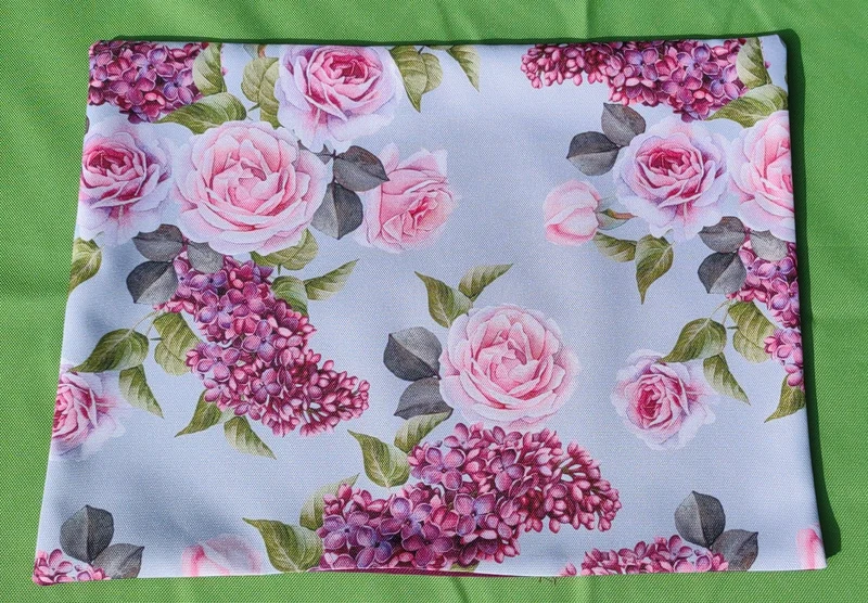 Roses Garden Table Set – Tablecloth, 2 Cushion Covers and Place mats | Perfect for Garden Parties, Weddings & Kids' Events